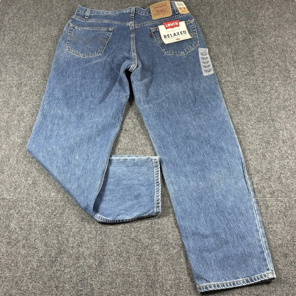 NWT Vintage‎ Y2K Levis Relaxed Straight Leg Jeans Mens Fits 35x32 Blue Skate NEW